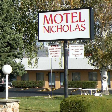Motel Nicholas Omak Buitenkant foto